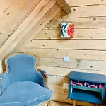 Prázdninový dům Hors Cadre/villa Avec Piscine *