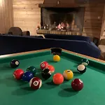 Hors Cadre/villa Avec Piscine *