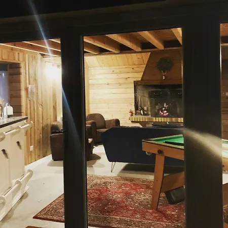 Hors Cadre/villa Avec Piscine