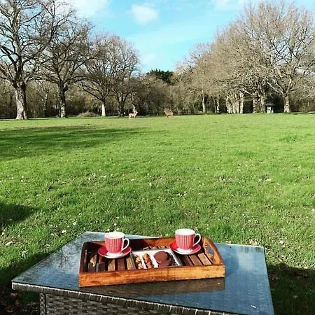 Hors Cadre/villa Avec Piscine Vakantiehuis