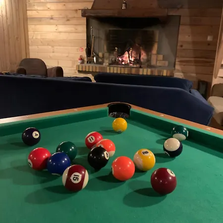 Hors Cadre/villa Avec Piscine *