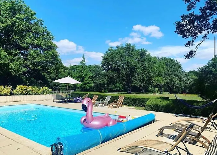 بيت للعطل Hors Cadre/villa Avec Piscine *