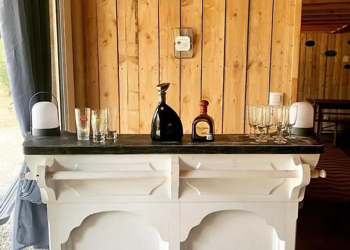 Hors Cadre/villa Avec Piscine بيت للعطل