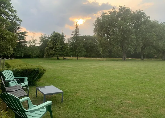 Hors Cadre/villa Avec Piscine *